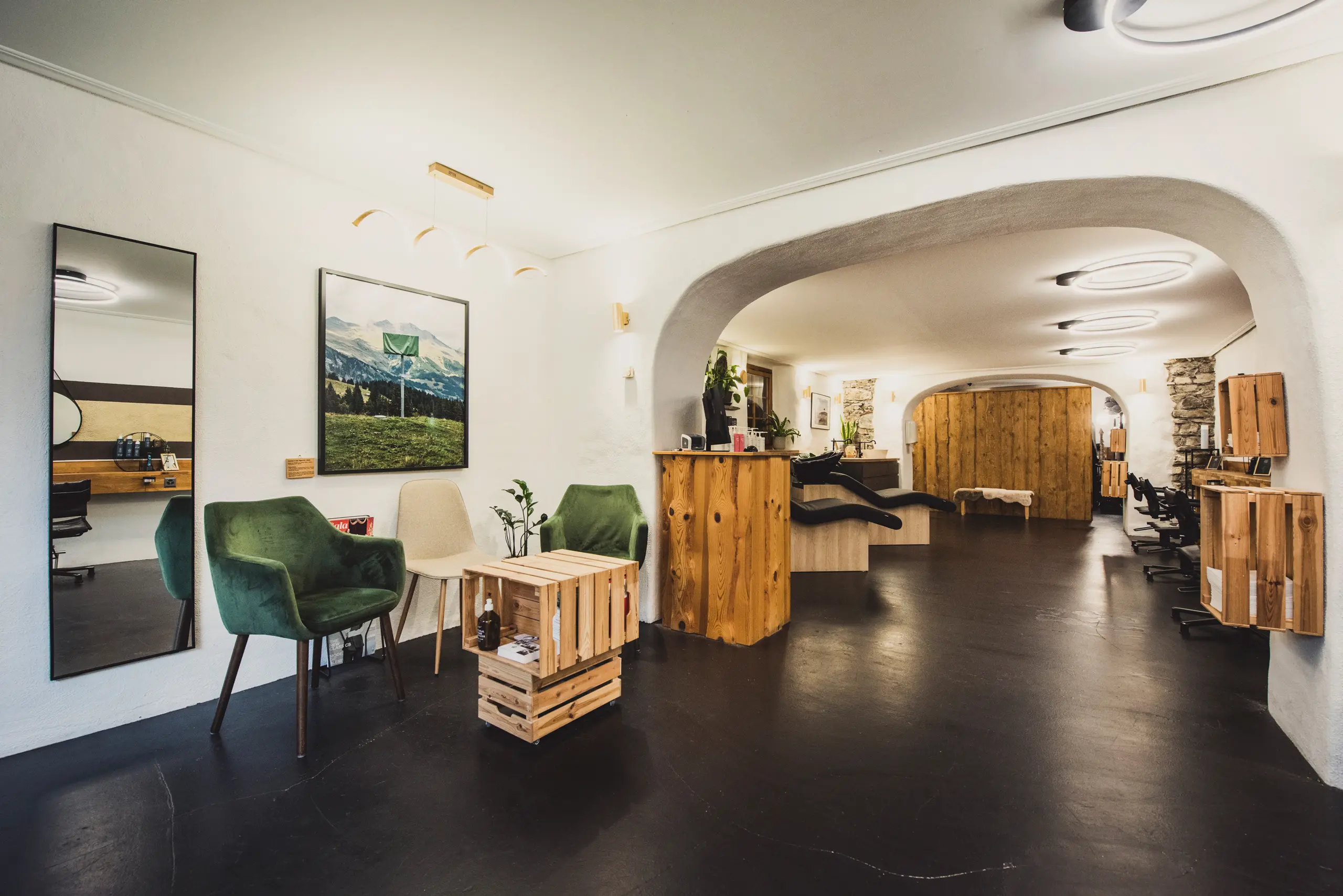 ACE Unterseen Coiffeur La Biosthétique Salon 02