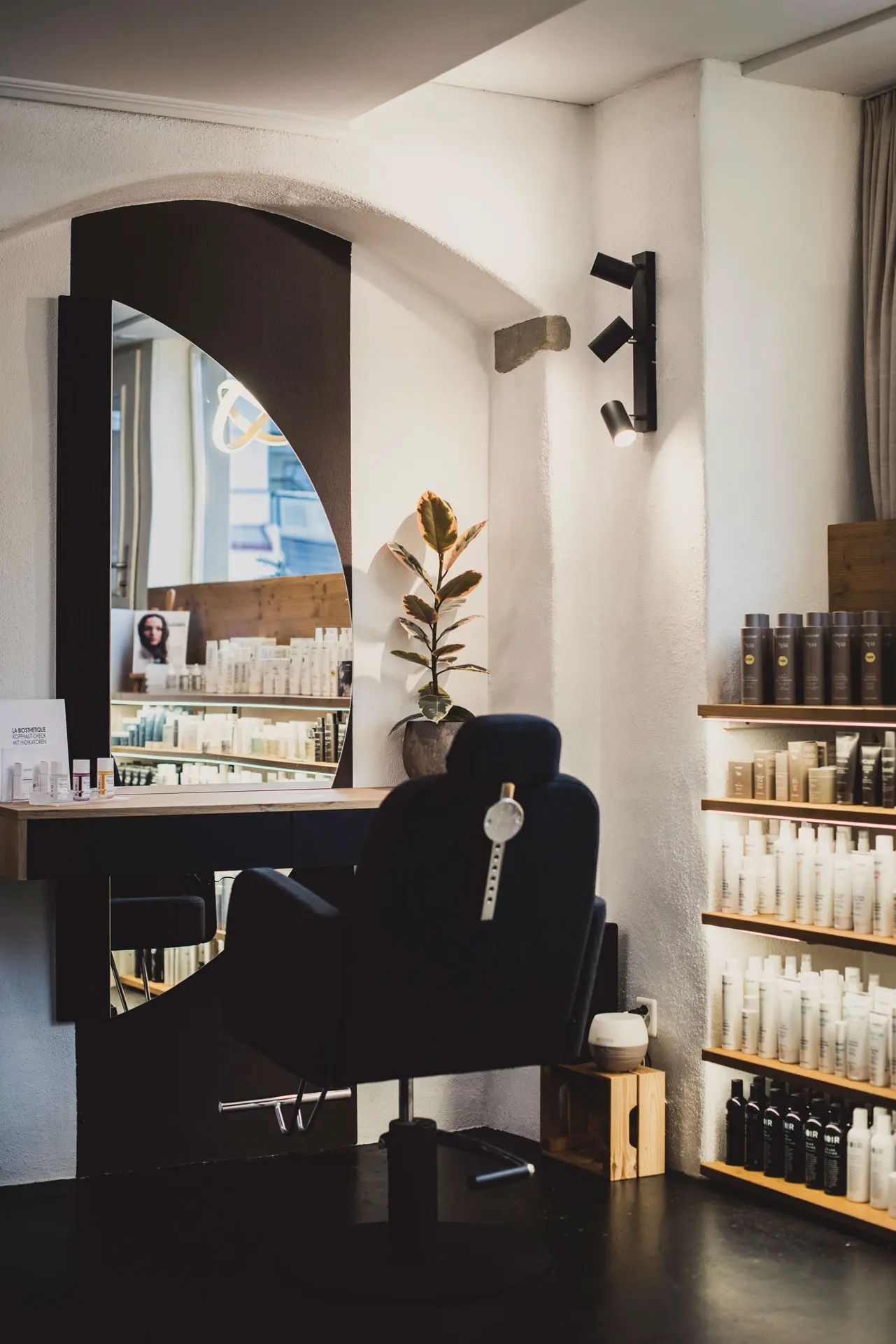 ACE Unterseen Coiffeur La Biosthétique Salon 22