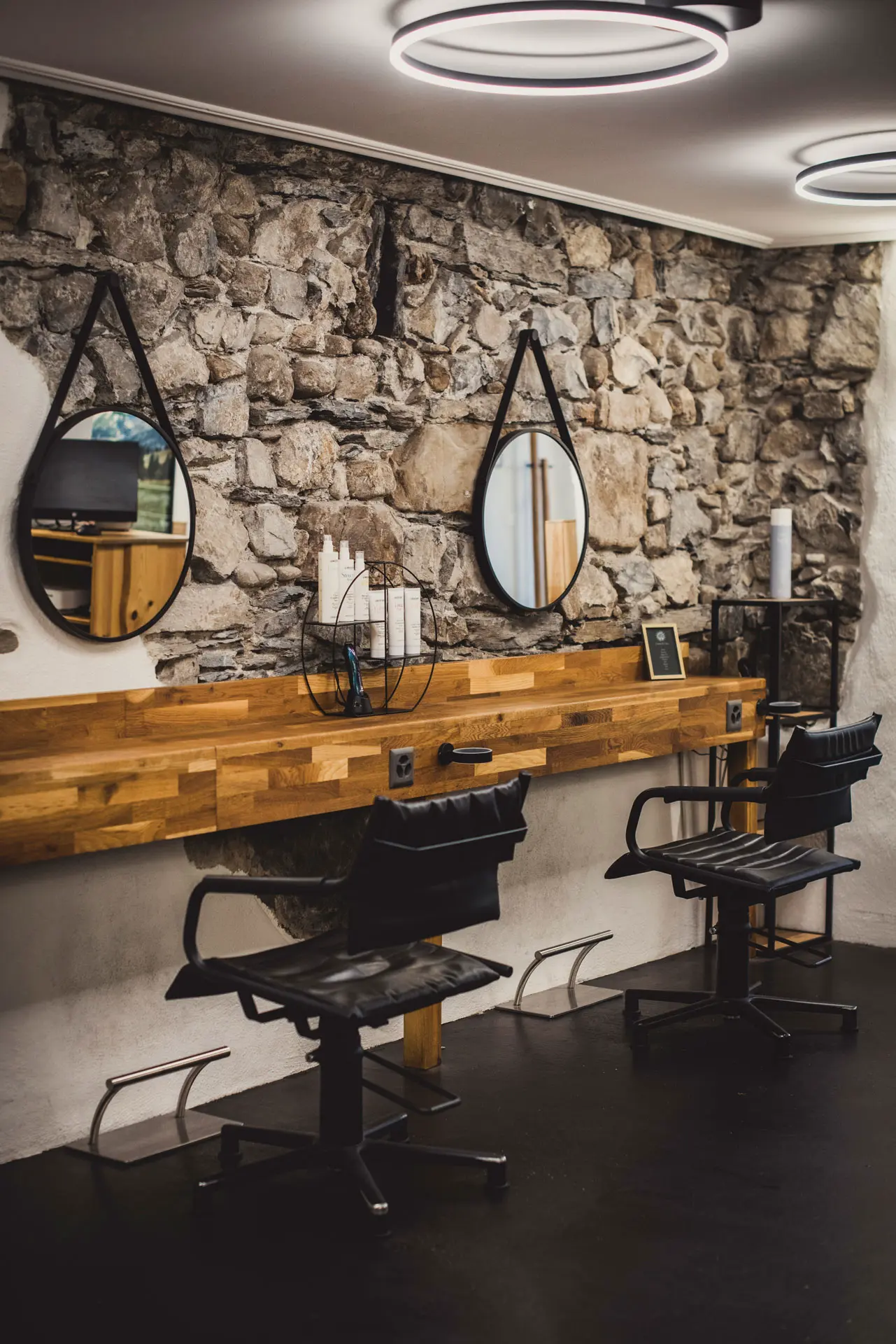 ACE Unterseen Coiffeur La Biosthétique Salon 24