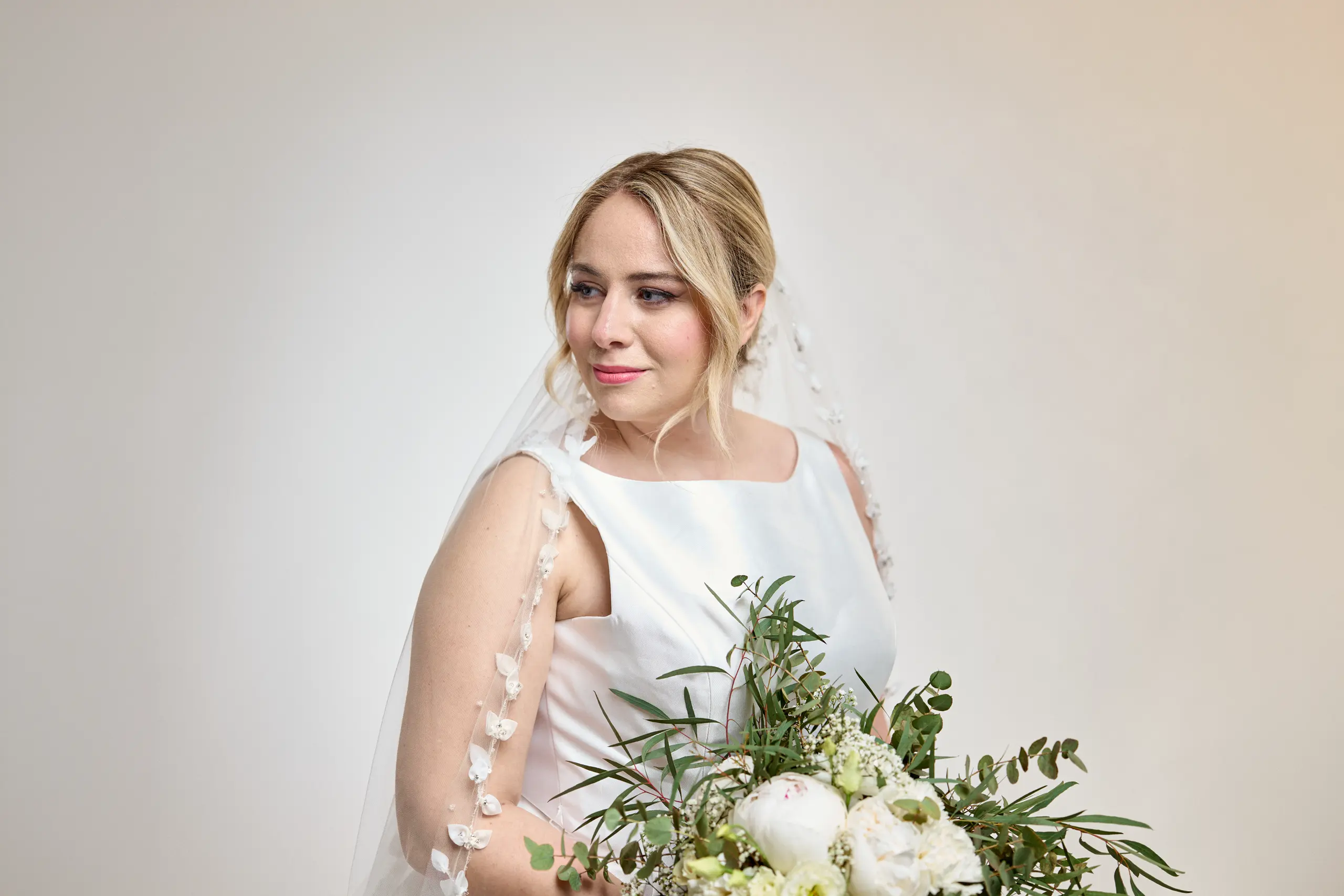 ACE Unterseen Thun Coiffeur La Biosthétique Hochzeit Braut XL